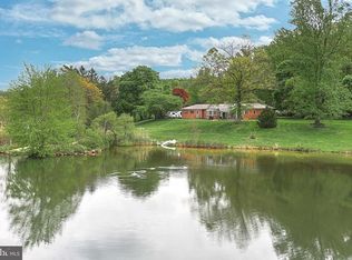 60 Maple Grove Rd, Hanover, PA 17331