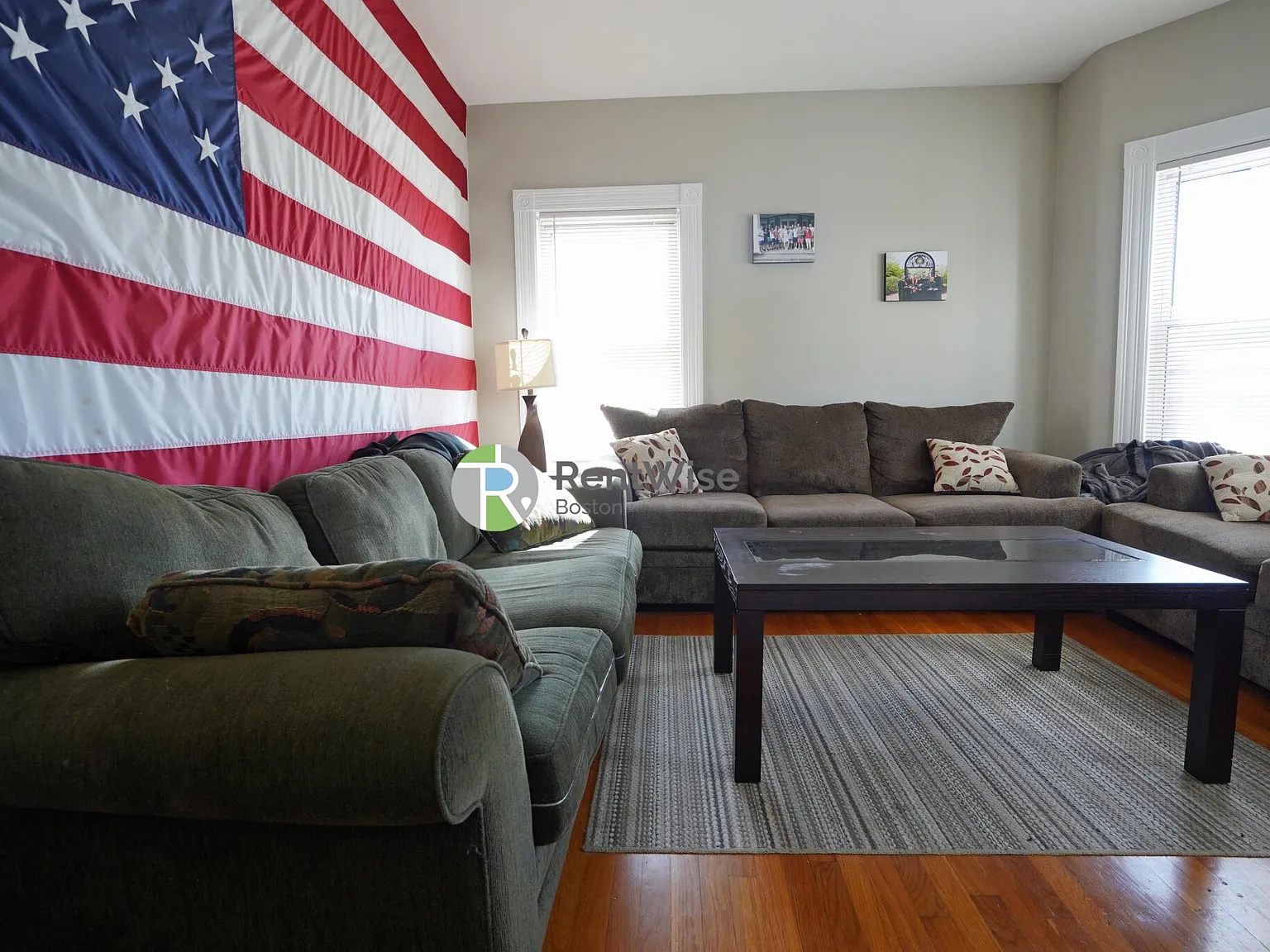 2 bed, 1.0 bath, 950 sqft, $2,500 — Photo 2