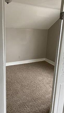 4th image of 3313 Seymour Ave #Up