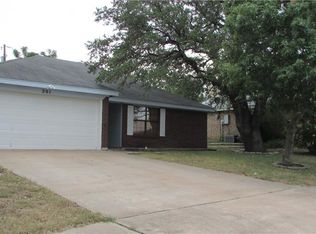 201 Bronc Dr, Copperas Cove, TX 76522
