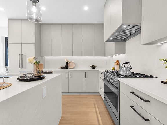 5th image of 2316 Cliff Ave #2