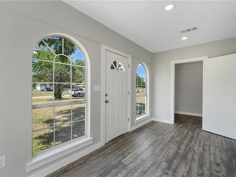 198 County Road 483 — Photo 15