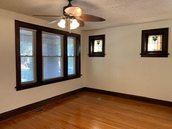 2nd image of 4984 Tholozan Ave Floor 1