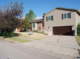 226 Champs Ave, Evanston, WY 82930