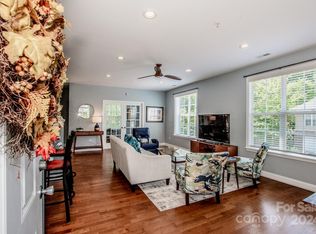 8957 Rosalyn Glen Rd, Cornelius, NC 28031