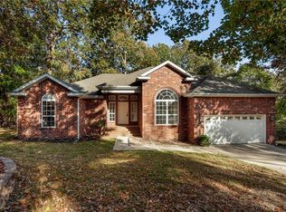 22451 Derik Rd, Springdale, AR 72764