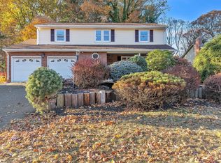 30 Zimmer Rd, East Hartford, CT 06118
