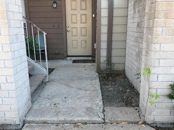 8301 Sands Point Dr #189, Houston, TX 77036