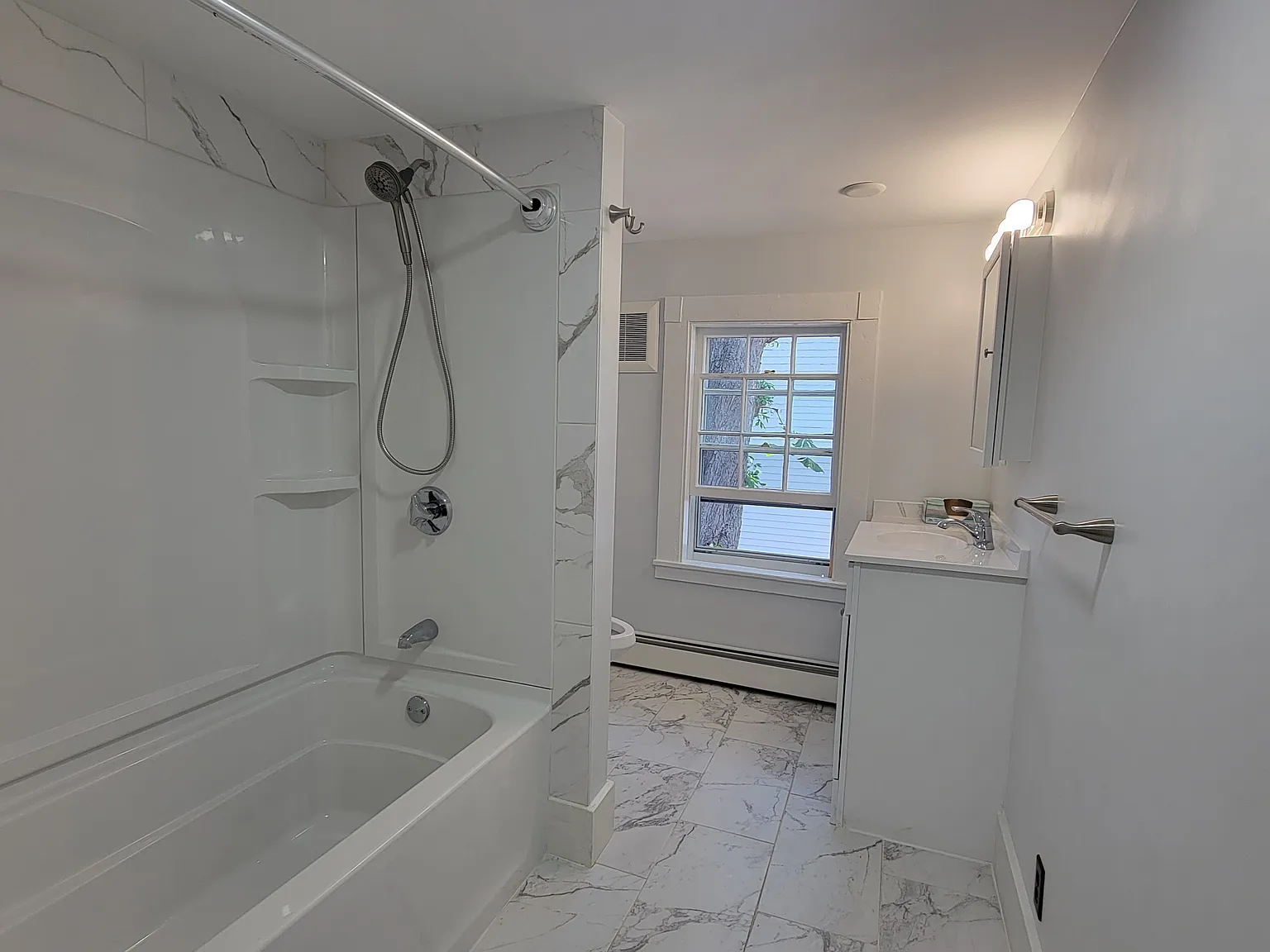 2 bed, 1.5 bath, 1200 sqft, $3,250 — Photo 4