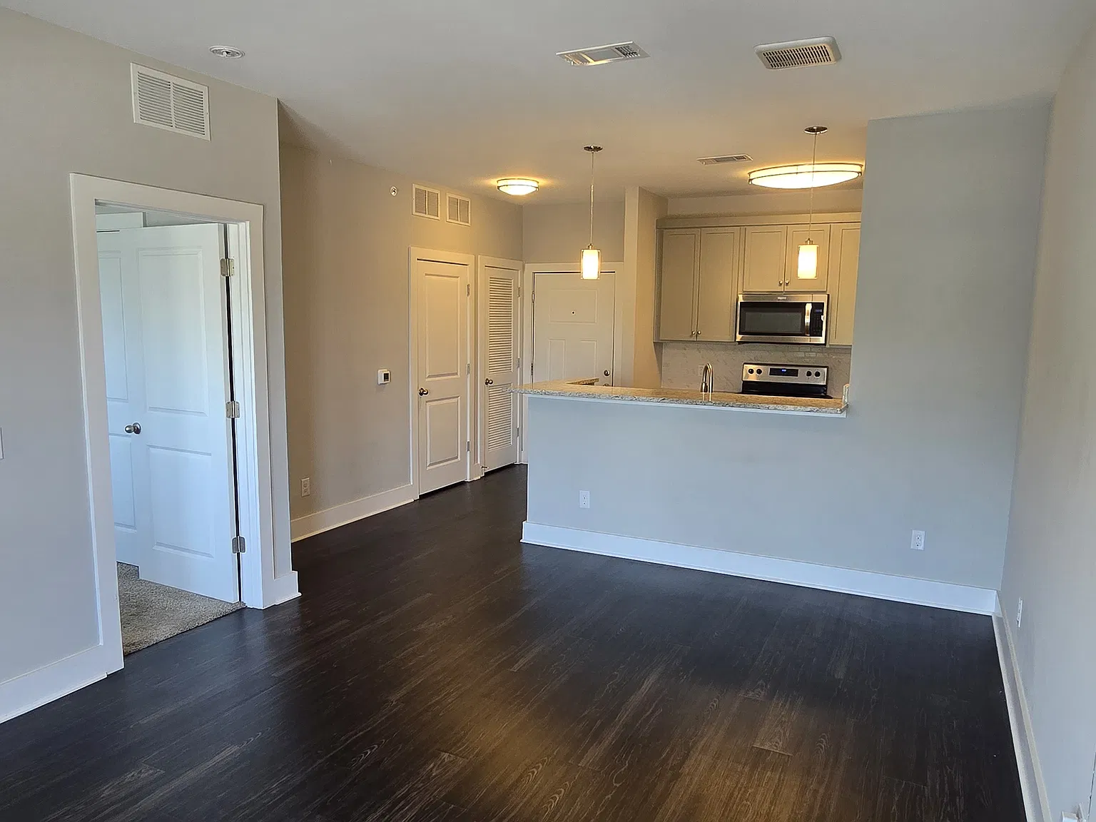 1 bed, 675 sqft, $1,650 — Photo 3