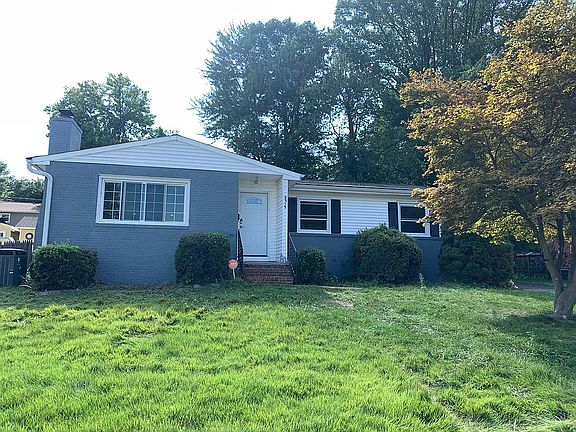 2nd image of 8815 Flagstone Dr