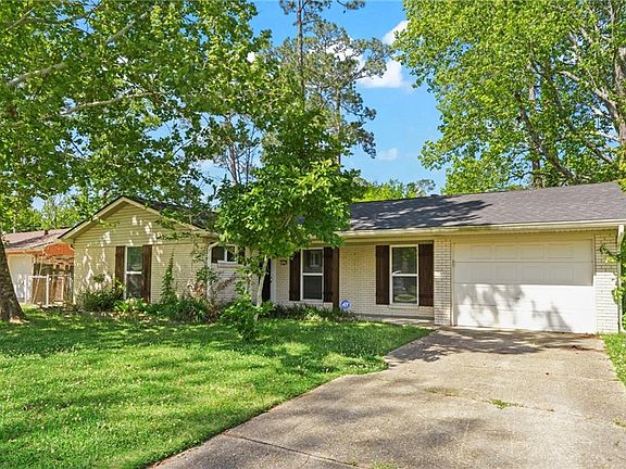 2nd image of 1579 Ridgecrest Dr