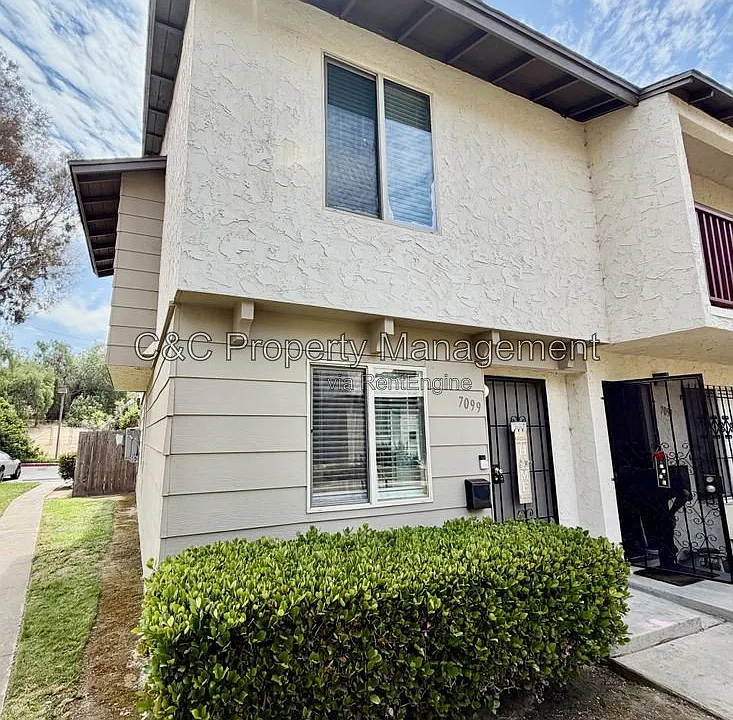 7099 Russan Ln