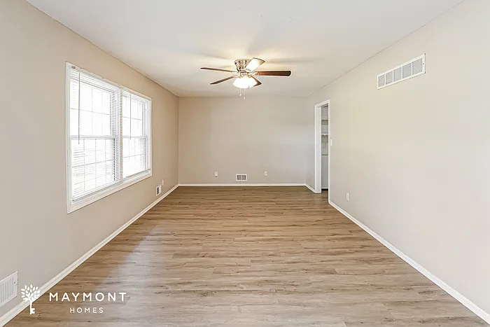 804 W Jones St — Photo 4