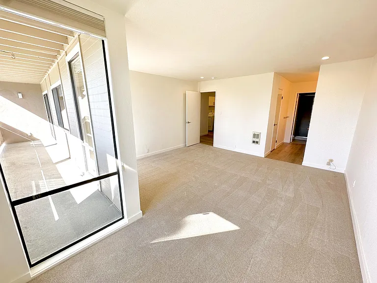 1170 Foster City Blvd #315 — Photo 15