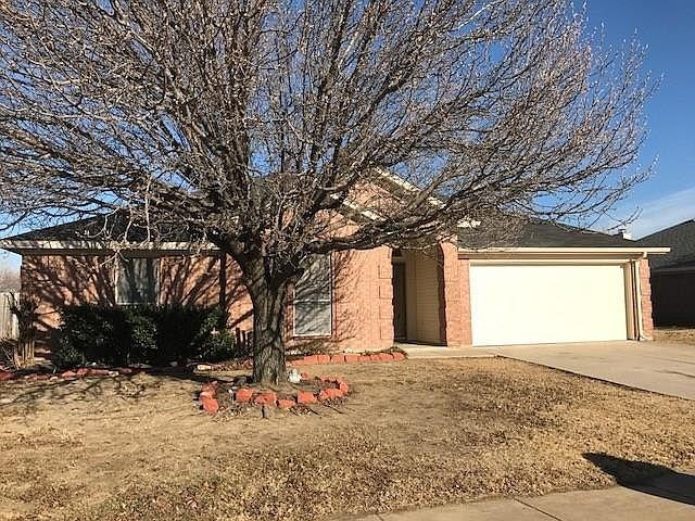 1st image of 816 Amber Dr