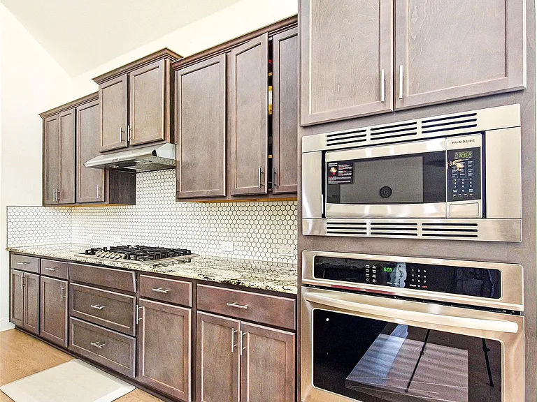 813 Sunny Ridge Dr — Photo 13