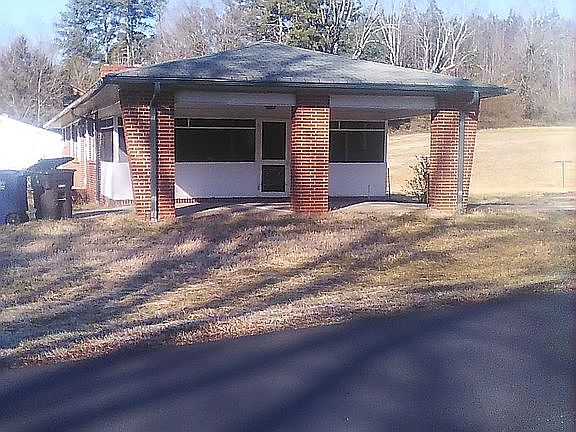 4th image of 1565 Jordan Dr
