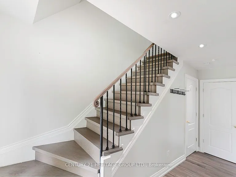 307 Towercrest Dr — Photo 5
