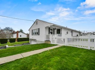 46 Highlandview Ave, East Longmeadow, MA 01028