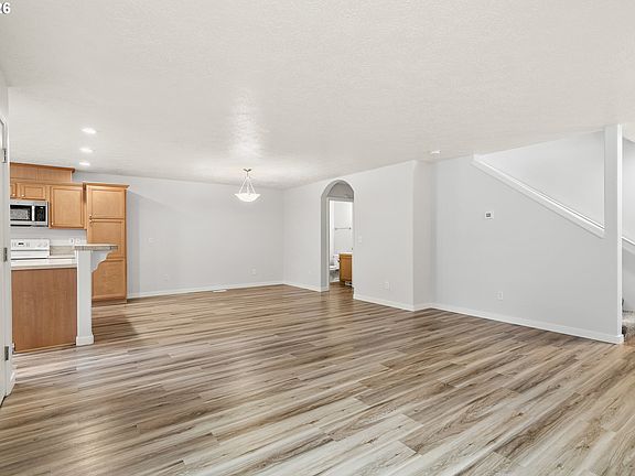 4th image of 38800 Cascadia Village Dr