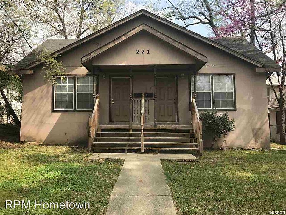 1st image of 221 Linwood Ave #A