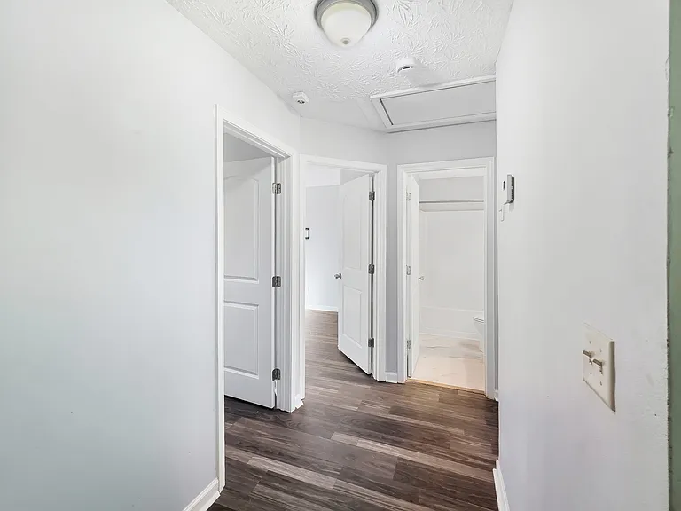 5539 Pineridge Ct — Photo 12