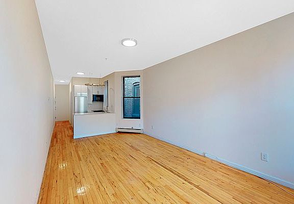 4th image of 2074 Frederick Douglass Blvd APT 4B