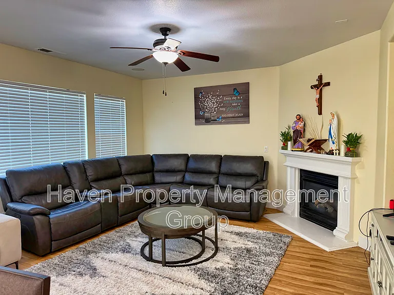 49 E Heritage Dr — Photo 9