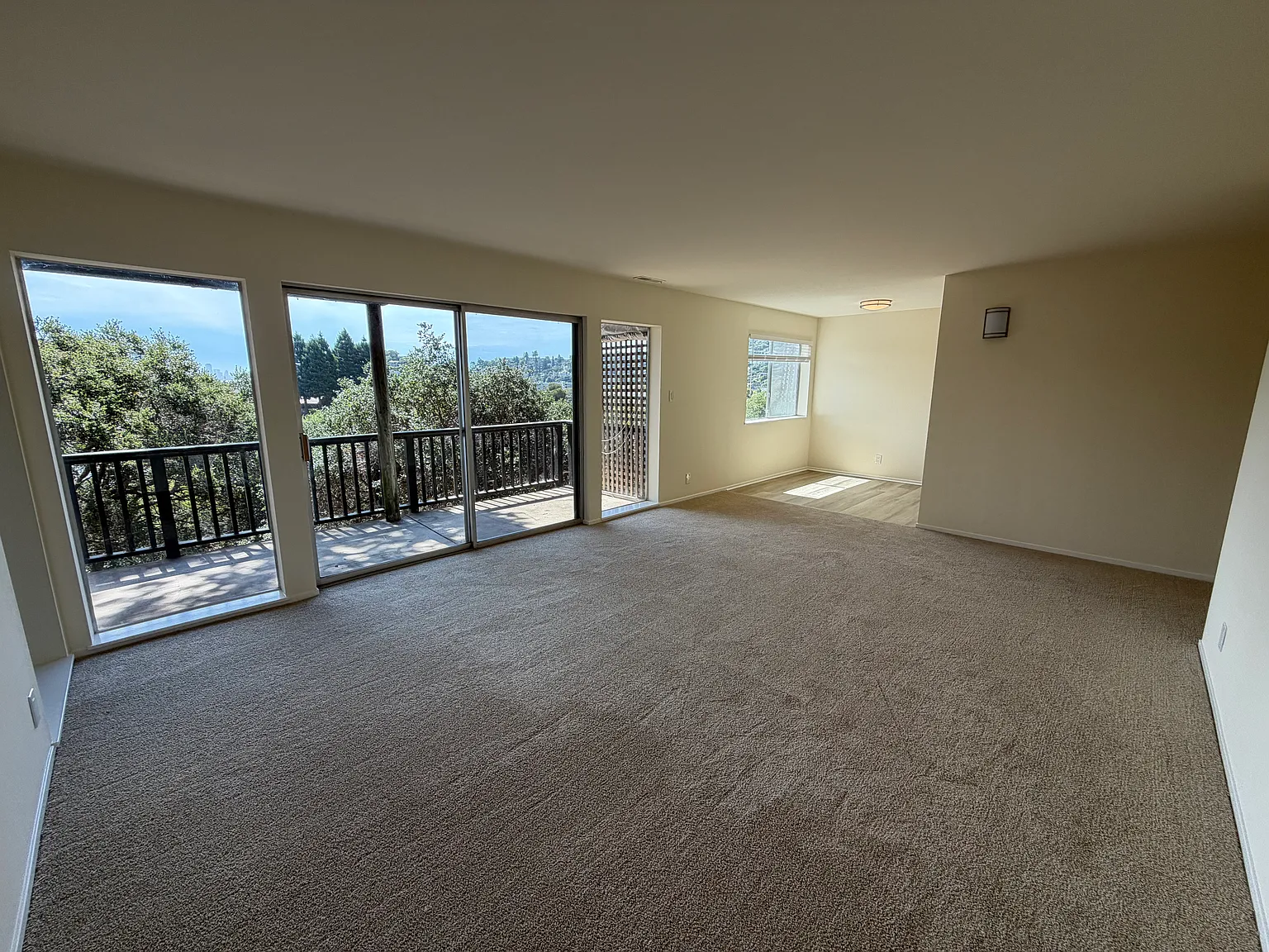 2 bed, 1100 sqft, $5,500 — Photo 3