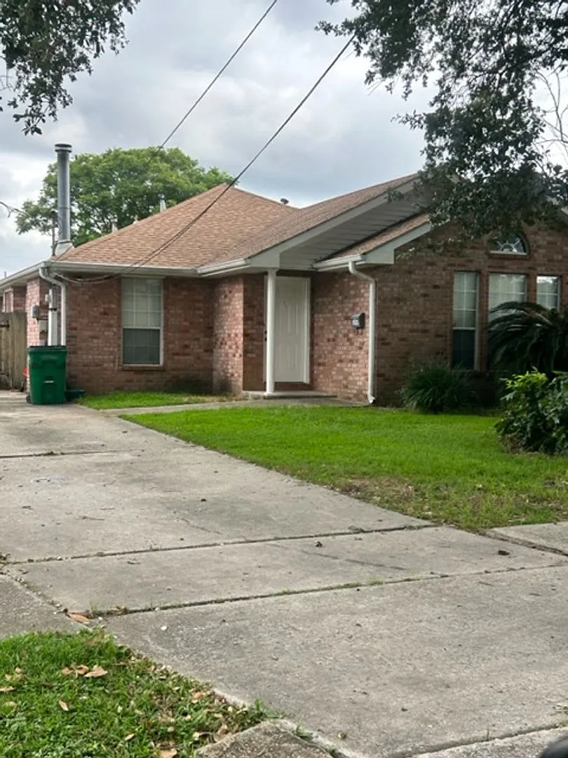 3 Bedroom Metairie Home for Rent — Photo 1