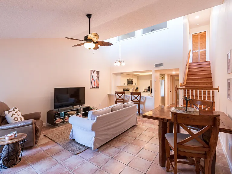 255 Woodland Ave #2 — Photo 7