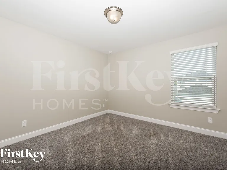 1451 Japonica Aly — Photo 13