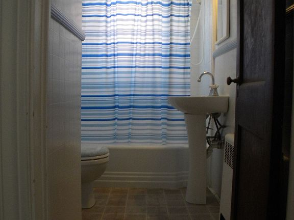 5th image of 2317 Clarke St