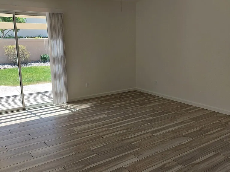 79315 Desert Wind Ct — Photo 19