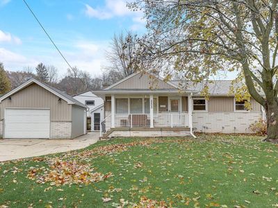 2205 Oaklawn AVENUE, Waukesha, WI, 53188