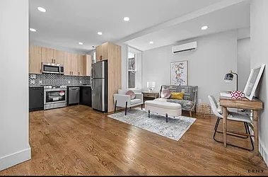 610 Maple Street, #2B
