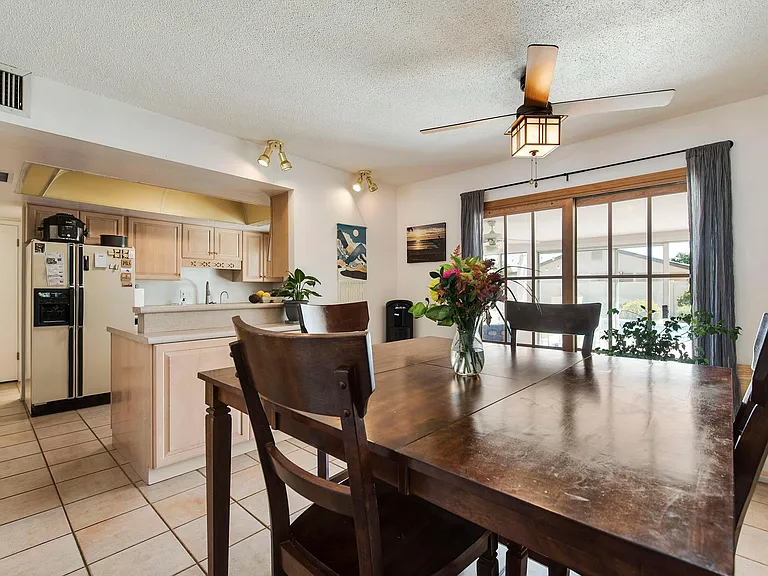 3117 S Jentilly Ln — Photo 25