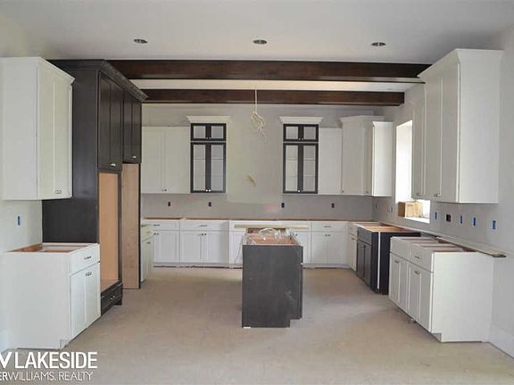 4th image of 55738 Lochmoor Dr #35