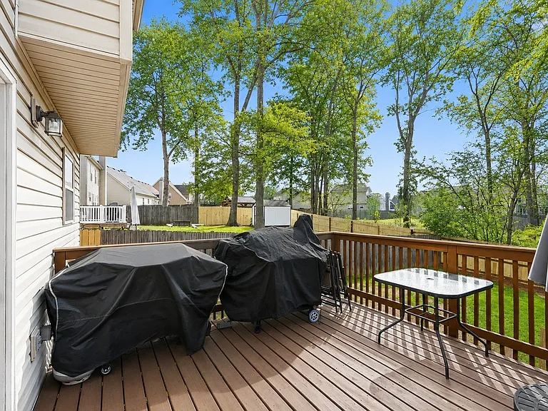 3467 Melrose Dr — Photo 19