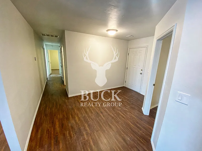 11300 Cimarron Dr — Photo 9