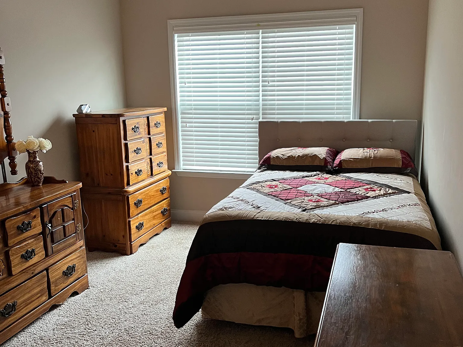 4 bed, 2481 sqft, $2,190 — Photo 4