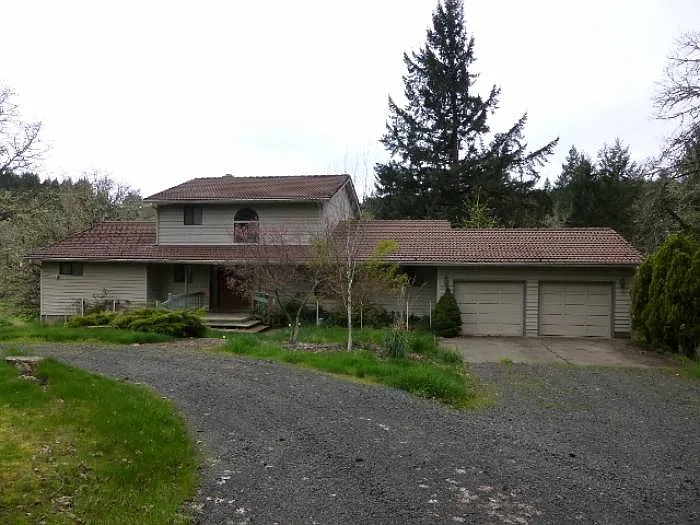 16545 Ellendale Rd photo 1