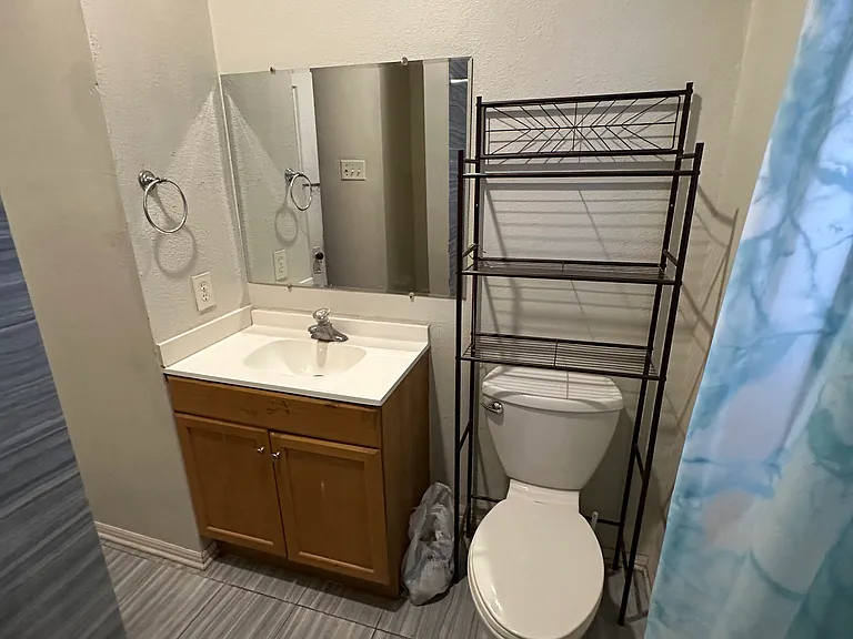 618 W Ridgewood Ct — Photo 7