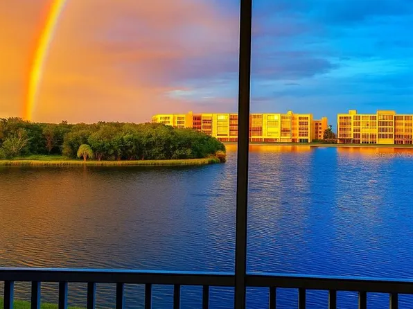 6363 99th Way N APT 12I, Seminole, FL 33708