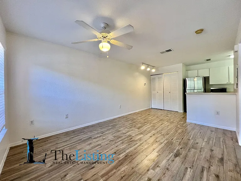 9126 Lake Chase Island Way — Photo 4