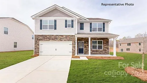 4014 Village Blvd Photo 1