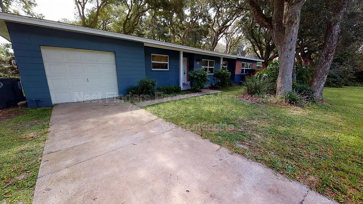 Building Photo - 1365 Seminole Rd