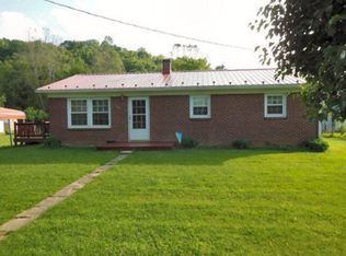 186 Lancaster Ln, Marion, VA 24354