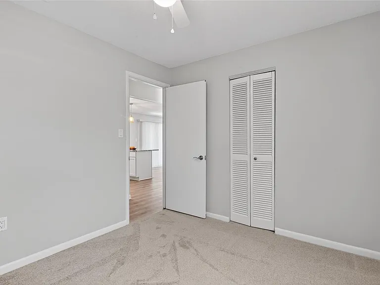 3907 NW 21st St — Photo 21